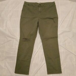 Time and Tru high rise skinny green size 18